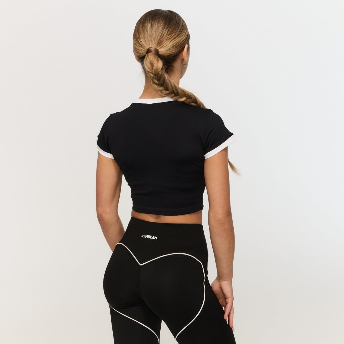 GymBeam Dámské tričko Varsity Black (obrázek 4)
