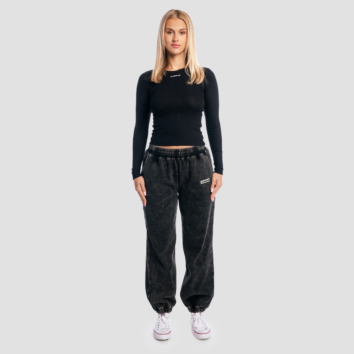 GymBeam Women‘s Aura Long Sleeve T-Shirt Black (obrázek 4)
