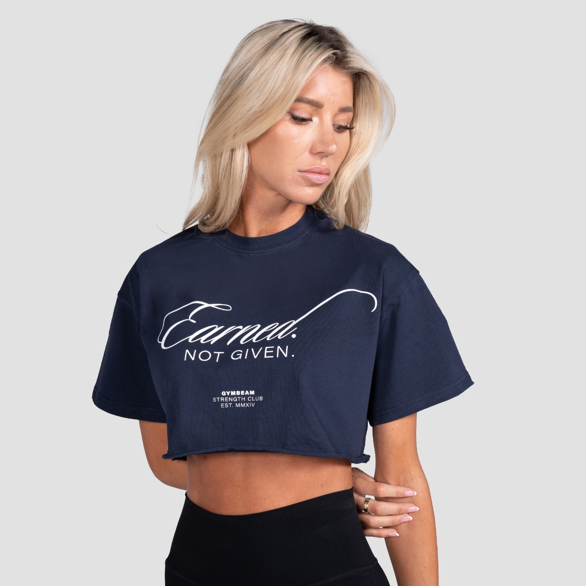 GymBeam Women‘s Earned Cropped T-shirt Midnight (obrázek 3)