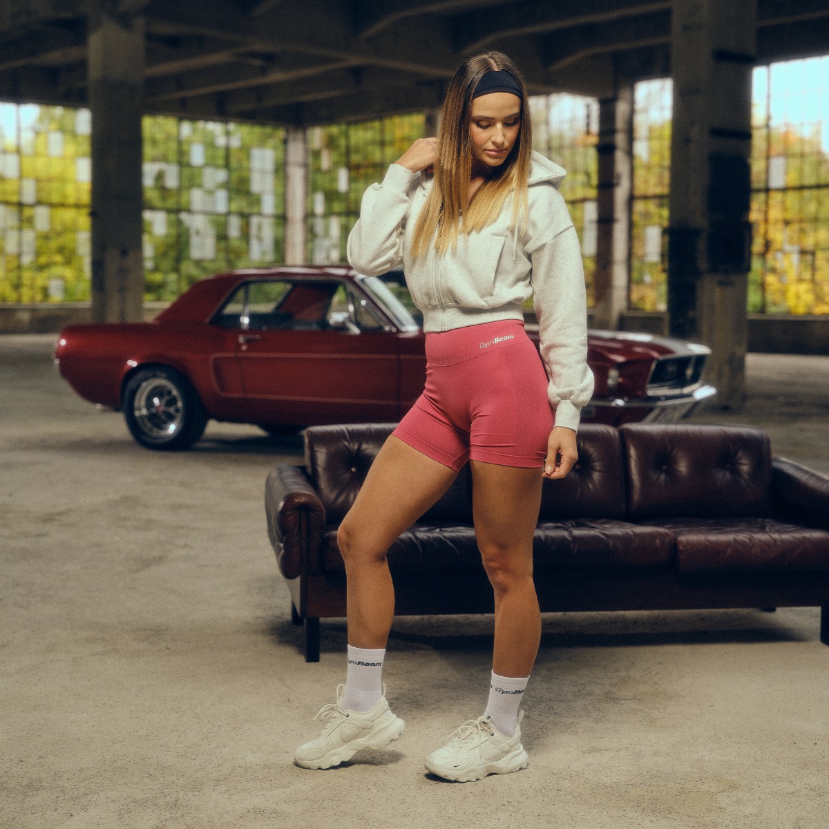 GymBeam Dámské šortky GymBabe Bloom