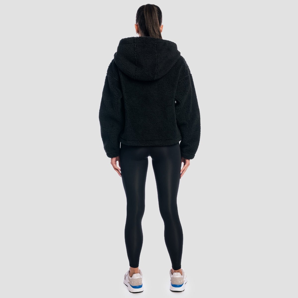 GymBeam Women‘s Sherpa Jacket Black (obrázek 5)