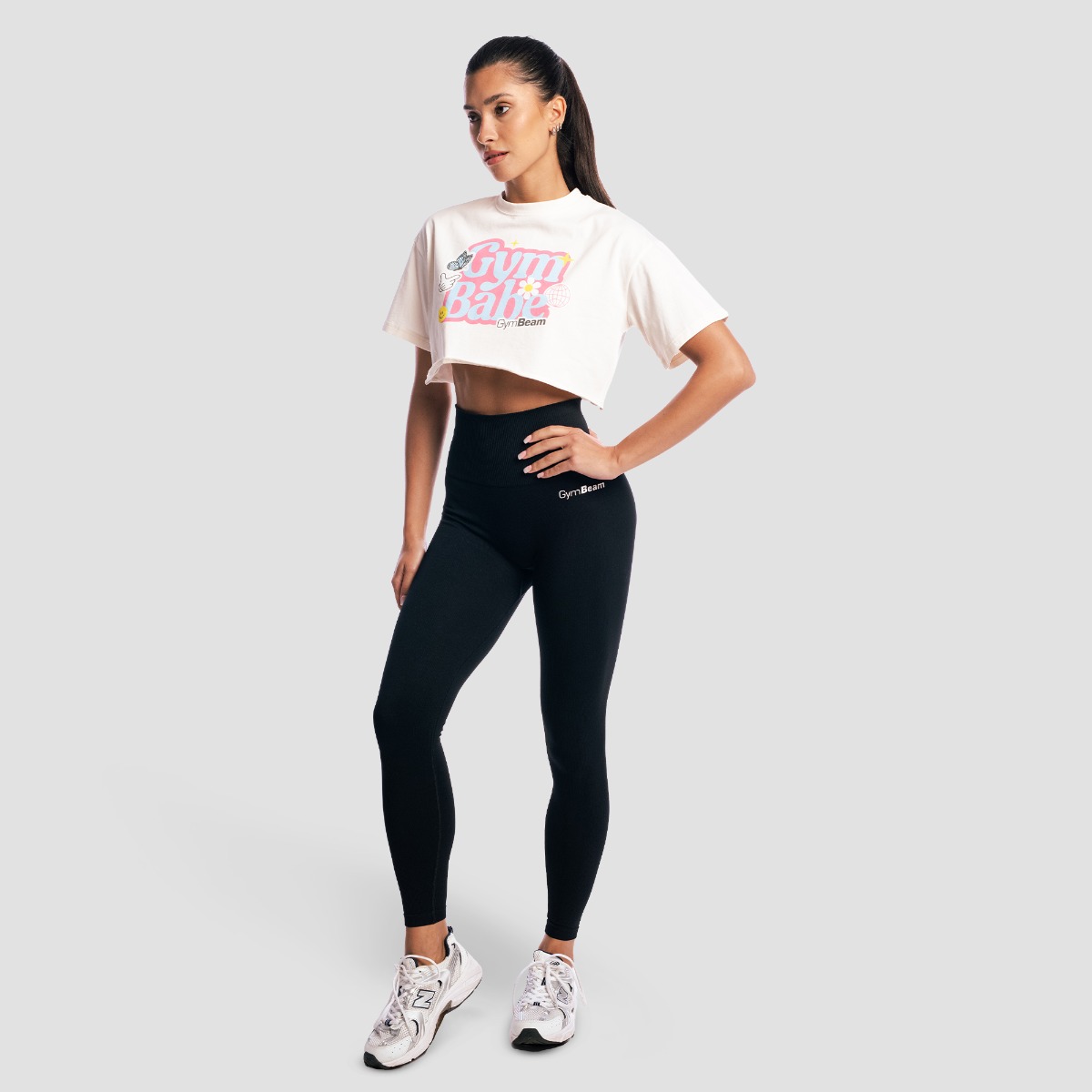 GymBeam Dámské tričko GymBabe Cream (obrázek 5)