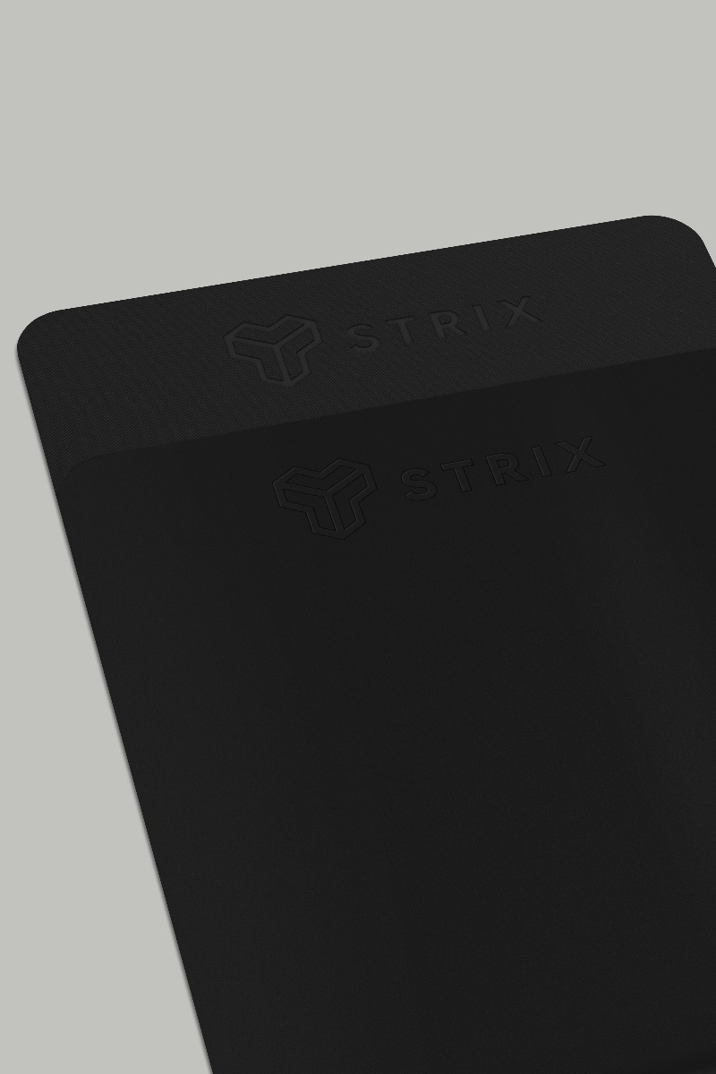 Podložka na cvičení Yoga Mat Black - STRIX černá